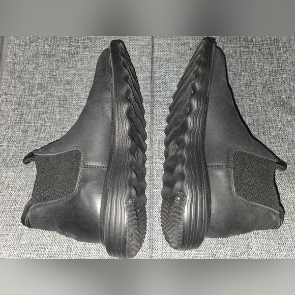 Hey Dude Womens Branson Craft Leather Boot - Size 9 - Worn twice - Color Black - Picture 5 of 7